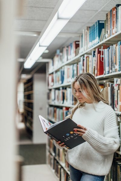 Navigation to Story: Yearbook sales open